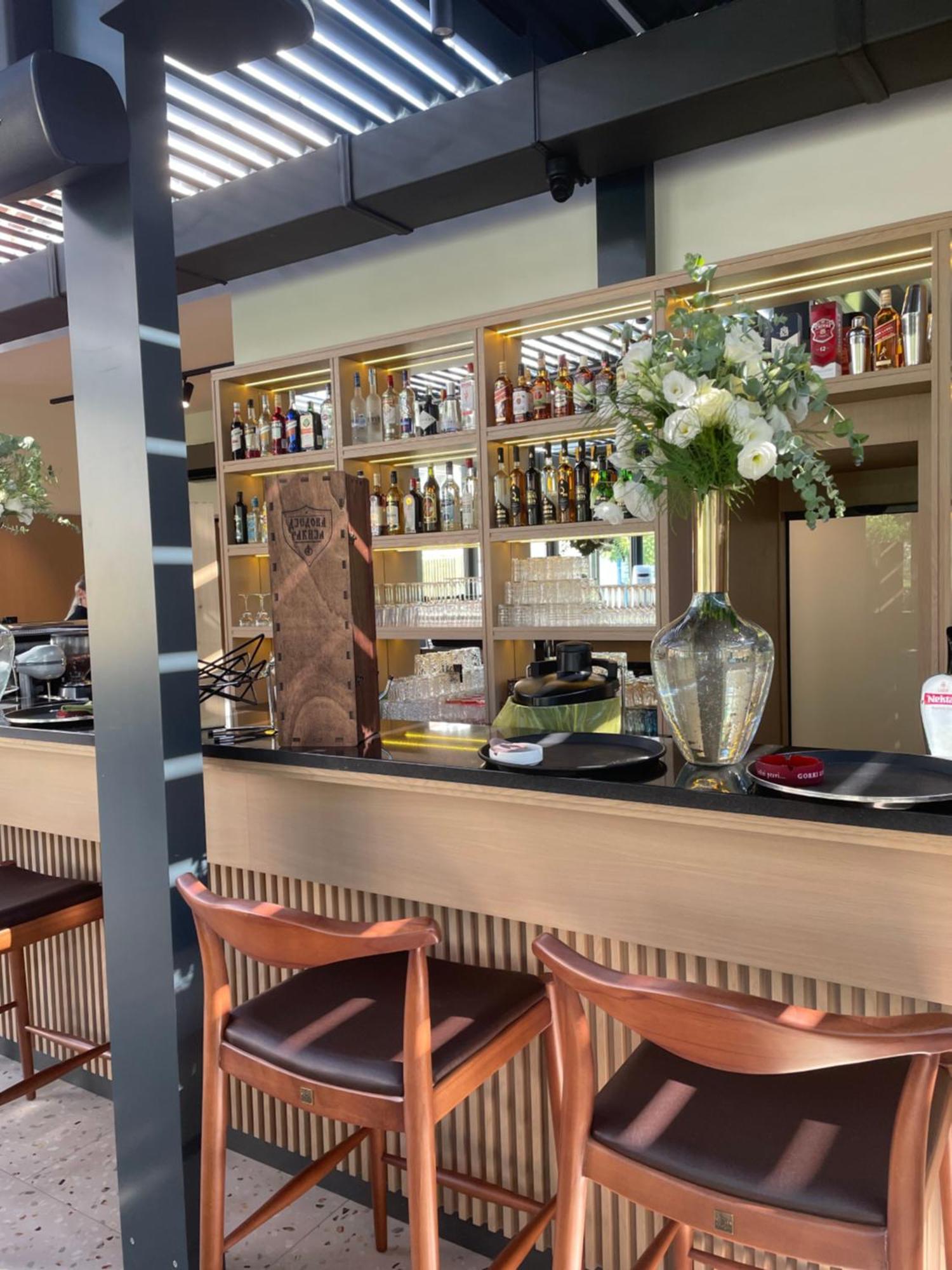 Santa Villa & Restaurant Sremska Mitrovica Exteriör bild